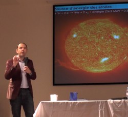 Conférence au lycée Hoche de Frédéric DAIGNE, astrophysicien, professeur à l'Université Pierre et Marie Curie et à l'École Polytechnique, ancien élève de Hoche